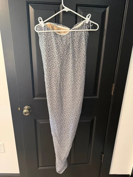 Veronica Beard Blue and White Strapless Ruched Floral Midi Dress - Picture 9 of 12